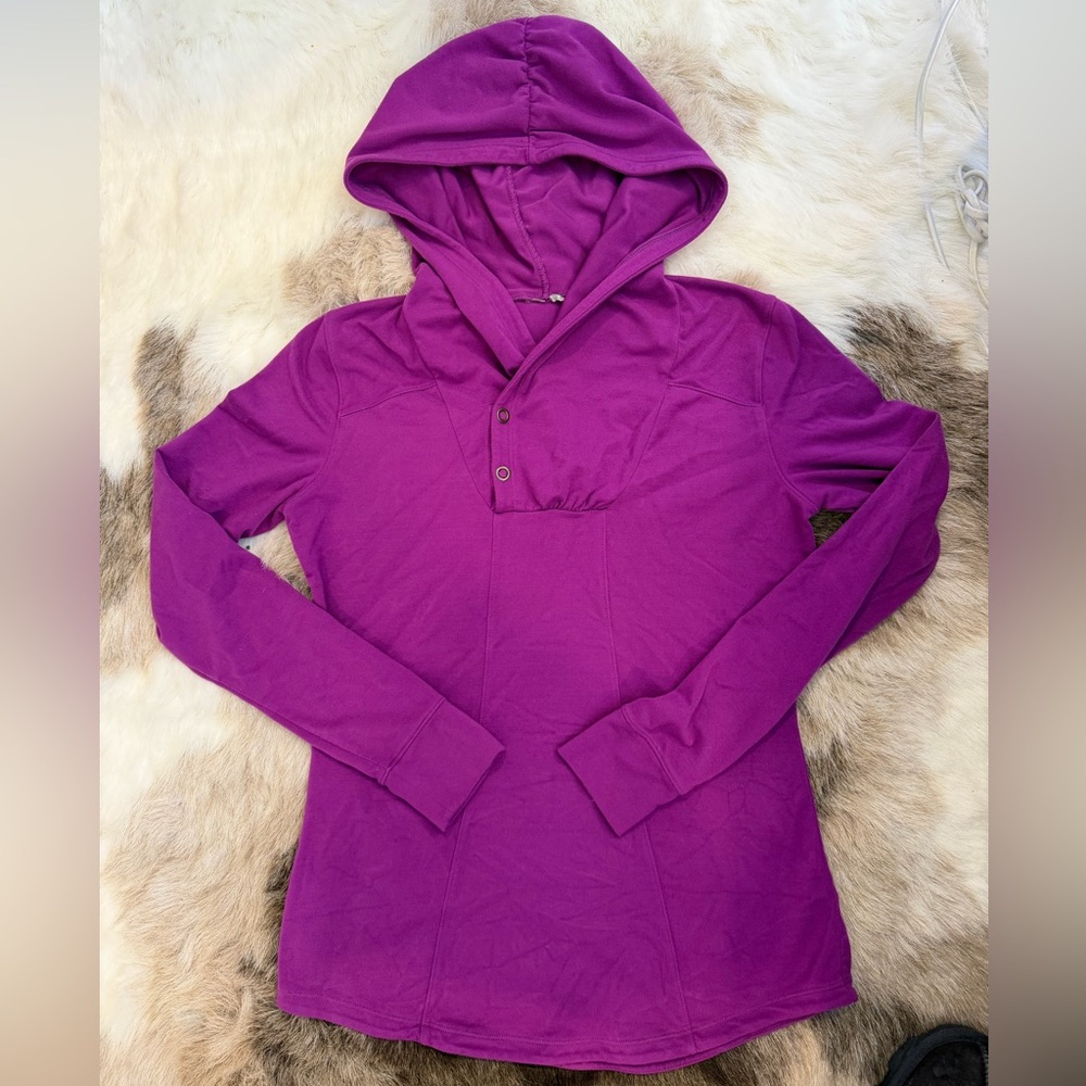 Athleta purple fuchsia hooded long sleeve pullover super soft athleisure small